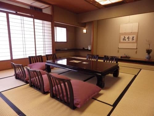 Deluxe Japanese-Style Room with Private Bathroom - Partial Ocean View