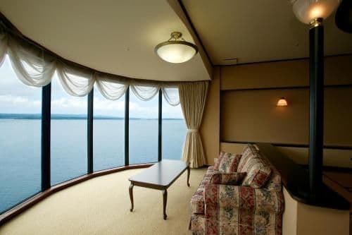 Japanese-Style Suite with Private Bathroom - Ocean Front