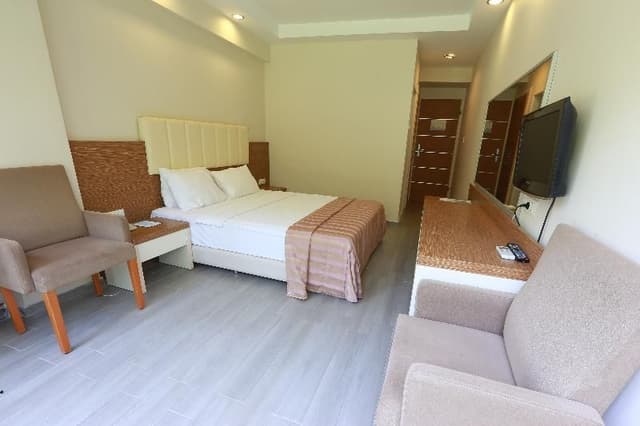 DOUBLE ANNEX