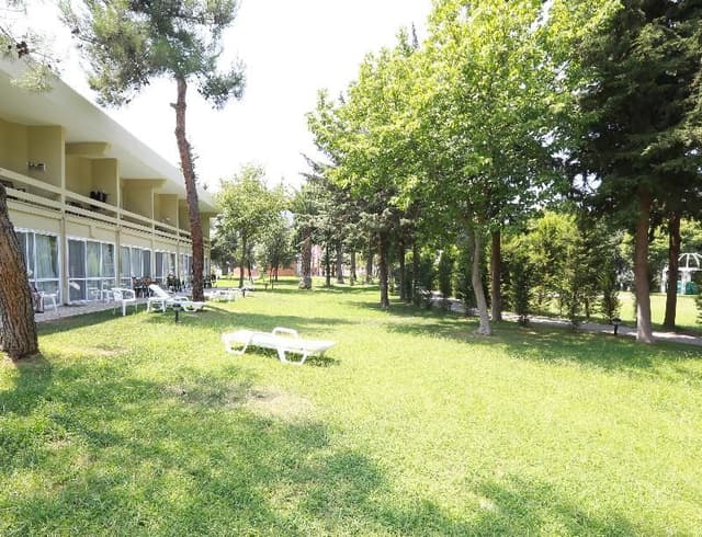 DOUBLE GARDEN VIEW