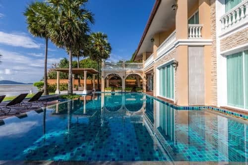 9-Bedroom Private Pool Villa by the Beach
