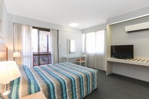 One-Bedroom Suite with Spa Bath
