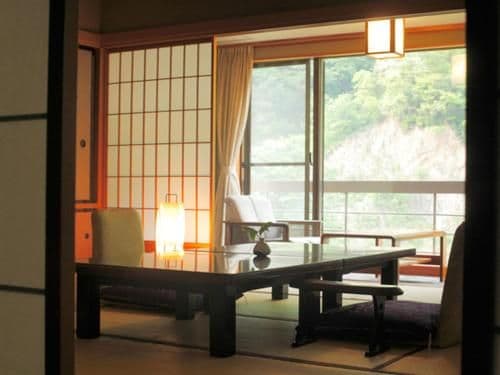 Japanese-Style Quadruple Room