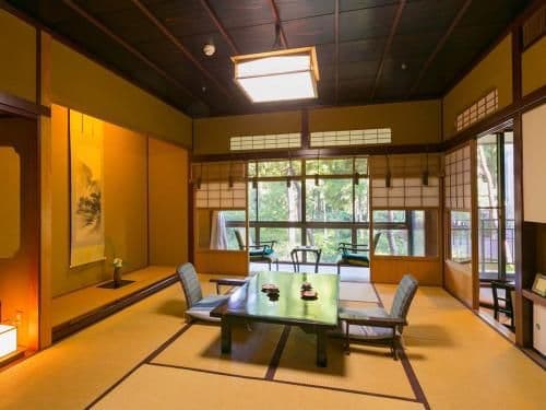 Luxury Japanese-Style Room