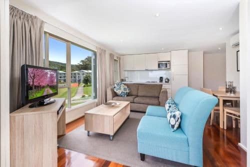 Two-Bedroom Apartment - Dual Key - Garden View