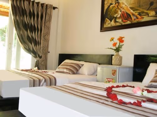 Family Bungalow Lake View (4 Adults)