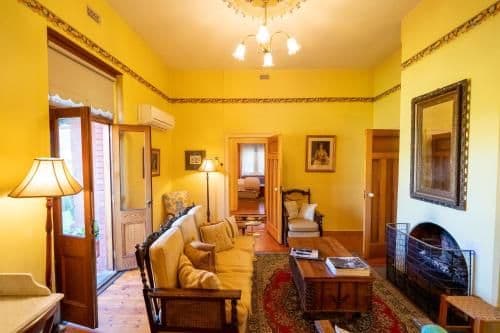 Three-Bedroom Apartment - Garden & Loft