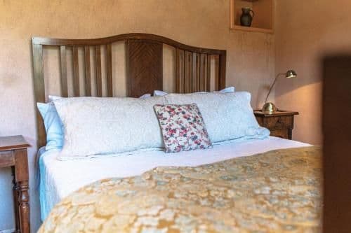 Two-Bedroom Cottage with Spa Bath - Paprika