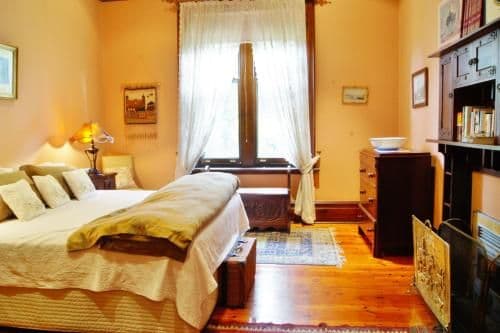 Two-Bedroom Apartment - Butlers