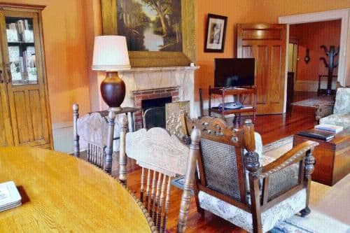 Two-Bedroom Apartment - George Lowe Esquire