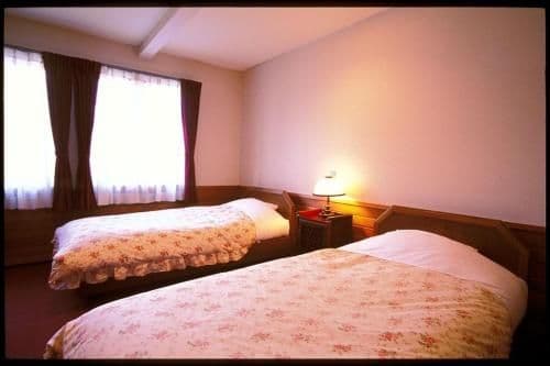 Twin Room - Non-Smoking