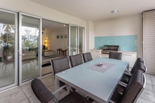 9|3 Bedroom Luxury Beachfront Apartment