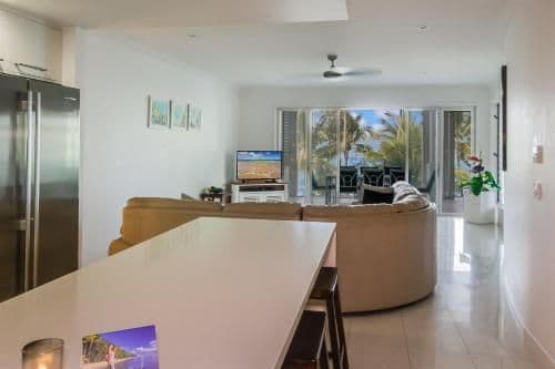 9|3 Bedroom Luxury Beachfront Apartment