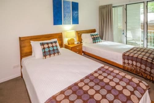 10|3 Bedroom Luxury Beachfront Apartment