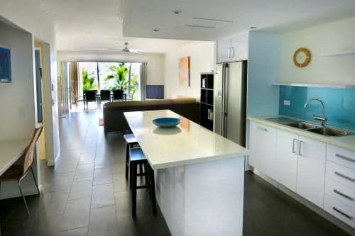 12|3 Bedroom Luxury Beachfront Apartment