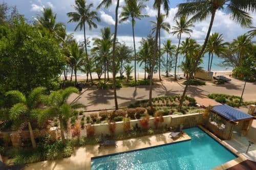 12|3 Bedroom Luxury Beachfront Apartment