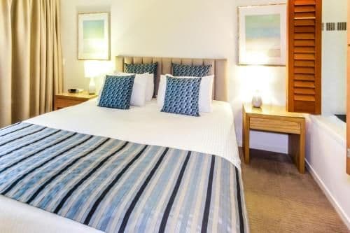 11|3 Bedroom Luxury Beachfront Apartment