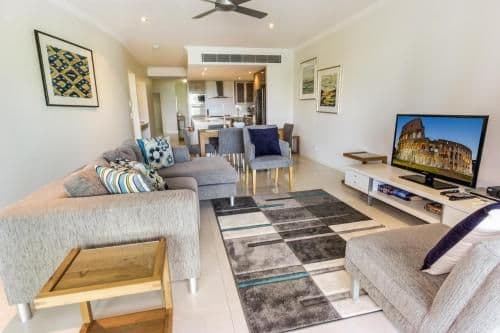 11|3 Bedroom Luxury Beachfront Apartment
