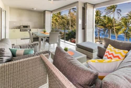 11|3 Bedroom Luxury Beachfront Apartment