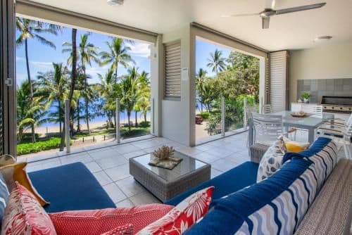 10|3 Bedroom Luxury Beachfront Apartment