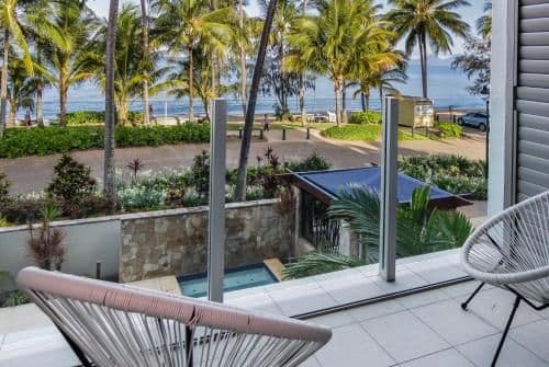7|3 Bedroom Luxury Beachfront Apartment