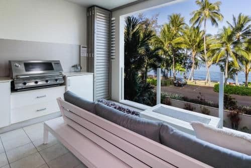 7|3 Bedroom Luxury Beachfront Apartment