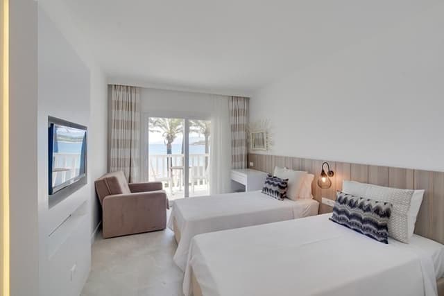 DOUBLE SEA VIEW