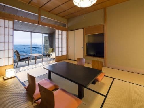 Japanese-Style Suite with Open-Air Bath Lake View
