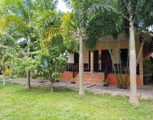 Bungalow with Garden View