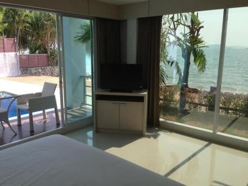 Luxury Double Room with Pool Access