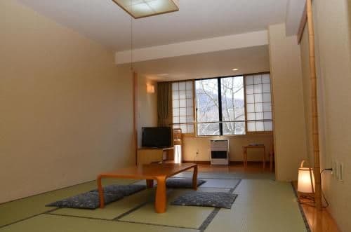 Japanese-Style Quadruple Room with Shared Bathroom - Smoking