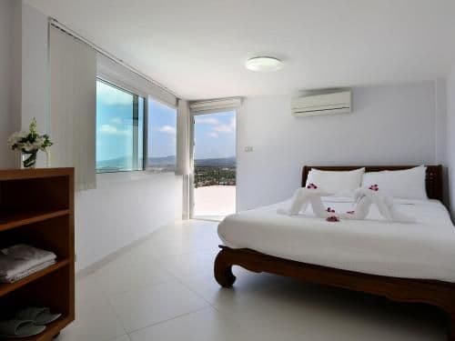 Villa with Sea View