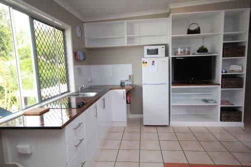 One-Bedroom Apartment with Balcony and Bathroom