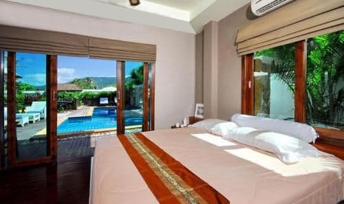 Villa with Garden View