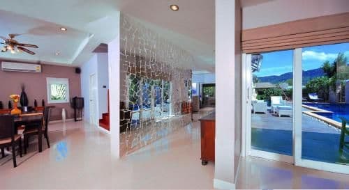 Villa with Garden View
