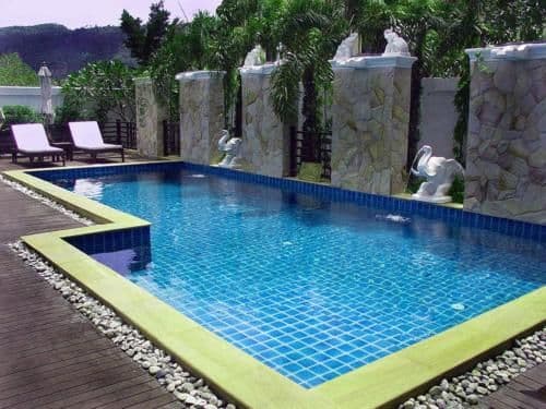 Villa with Garden View