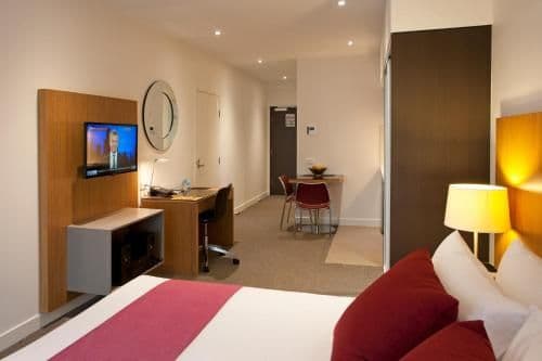 King Studio Apartment
