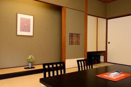 Japanese-Style Economy Room