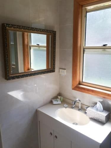 Two-Bedroom Cottage with Sea View