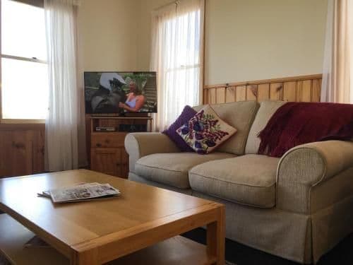 Two-Bedroom Cottage with Sea View