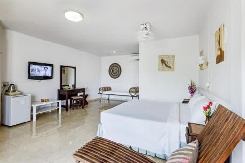 Superior Double Room with Pool Access