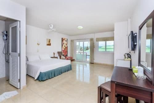 Superior Double Room with Pool Access