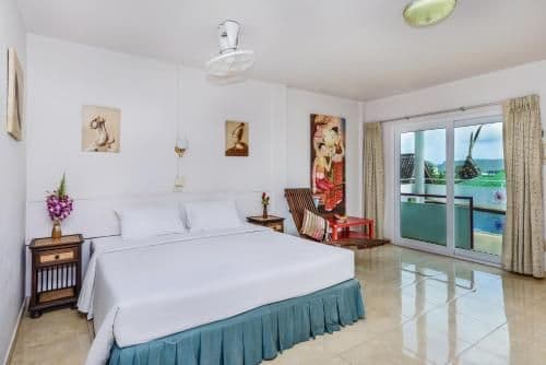 Superior Double Room with Pool Access