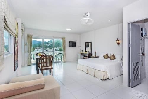 Deluxe Double Room with Pool View and Sea View