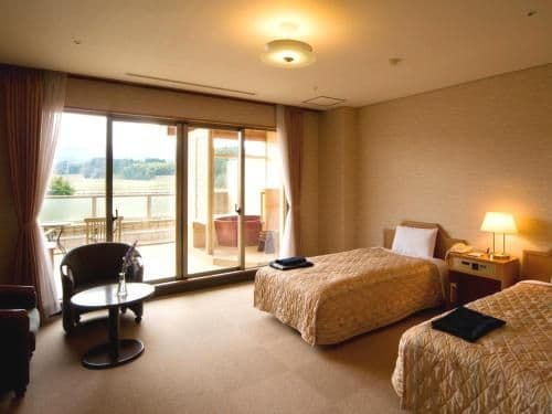Western-Style Twin Room with Private Open-Air Bath