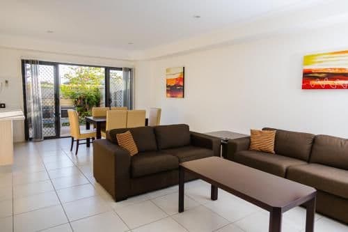 Three-Bedroom Townhouse Apartment-1