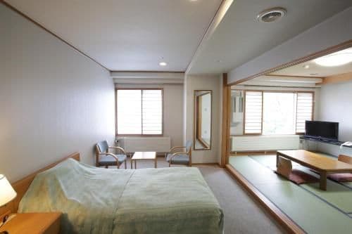 Triple Room with Tatami Area