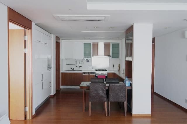 Room THREE BEDROOMS