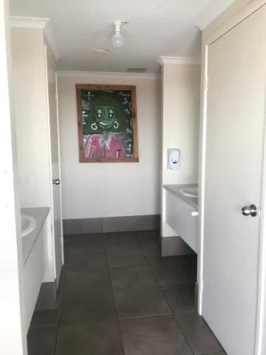 Bed in 4-Bed Dormitory Room with Shared Bathroom