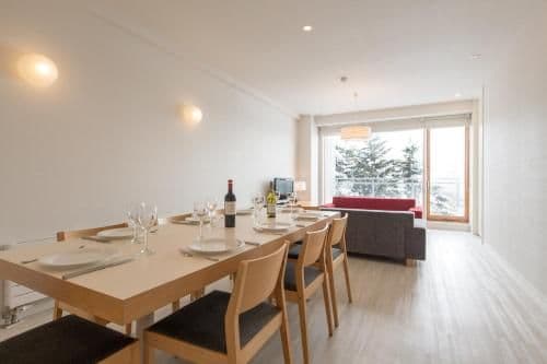 Three-Bedroom Deluxe Apartment